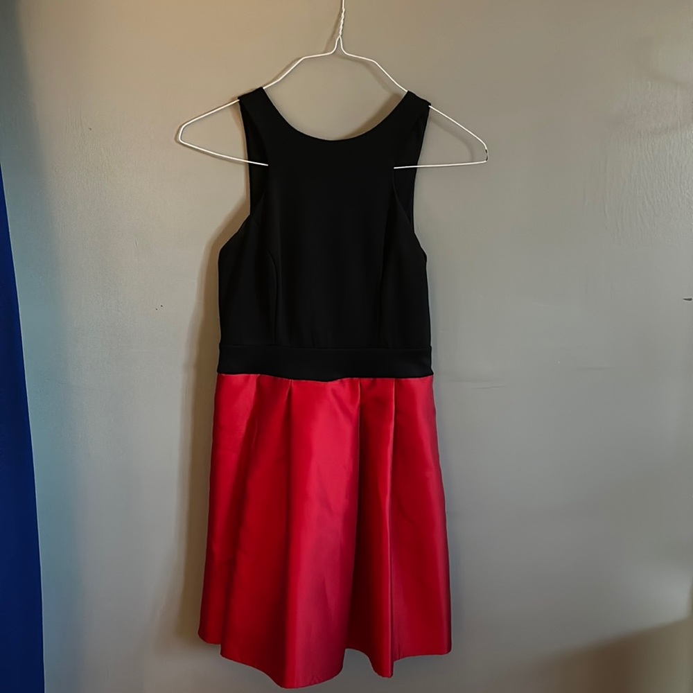 Cocktail/ party dress. Black and red by tease me. Size 3/4.